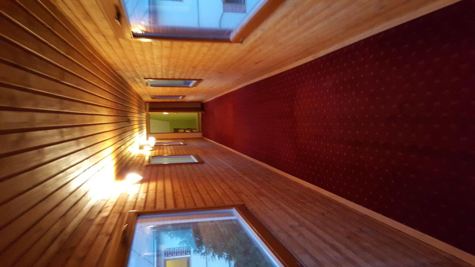 Hotel Carpatia Μπρατισλάβα Εξωτερικό φωτογραφία